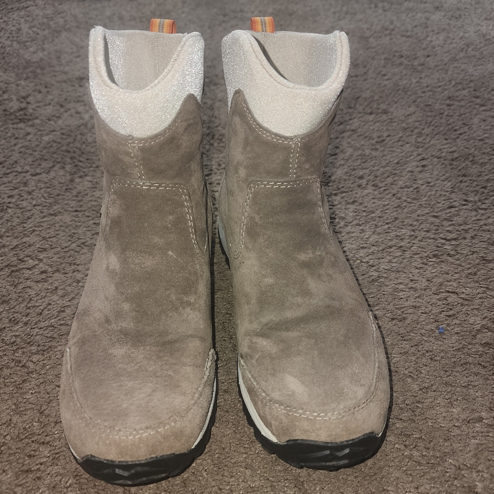 Merrell Taupe Suede Ankle Boots